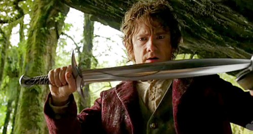 Bilbo se encuentra con su espada Dardo.