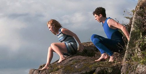 Juno Temple soporta de aquella manera a Michael Cera.