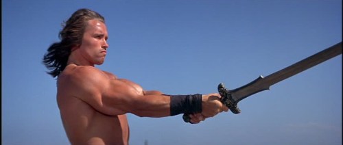 Schwarzenegger mostró músculo por primera vez en esta aventura.