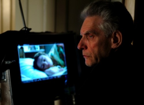 Cronenberg observando desde el combo durante 'Promesas del este'.